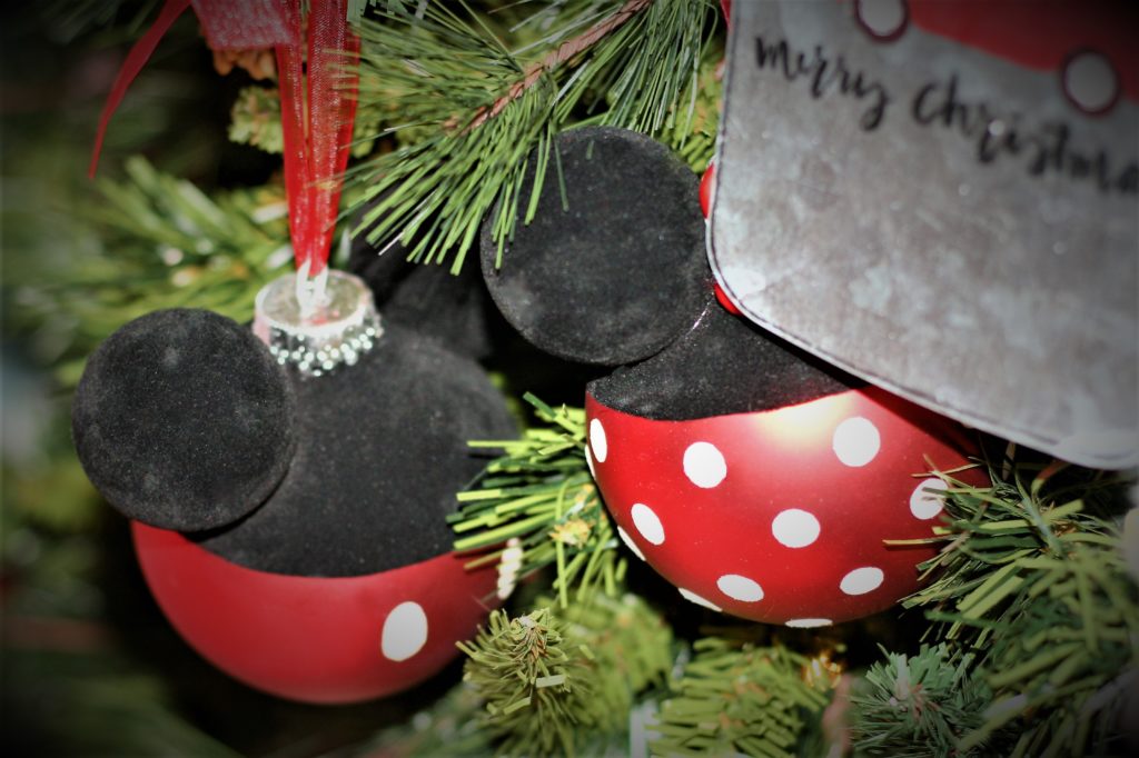 Christmas Tree 2018 - Mickey and Minnie Mouse